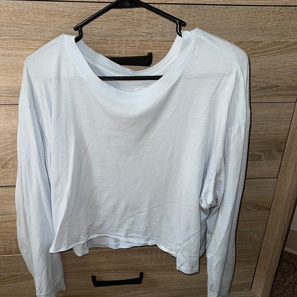 American eagle bundle! 2 cropped long sleeves - super soft
